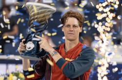 开云体育官方网站-拉沃尔杯逆转温网，辛纳惊艳四座的简单介绍