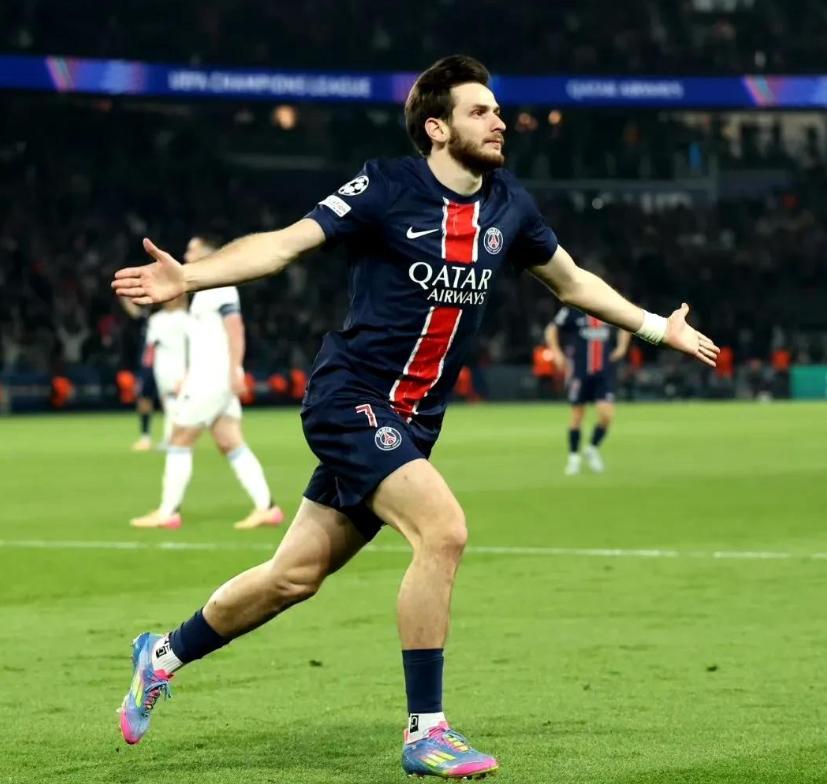 埃瓦尔客场逆转维拉 埃瓦尔客场逆转维拉