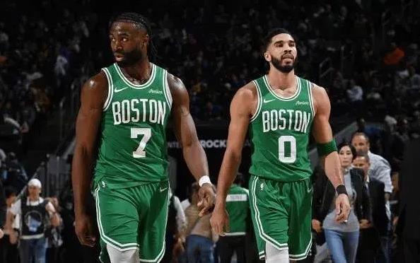 勇士成功逆转凯尔特人，客场卫冕之路再添难关的简单介绍