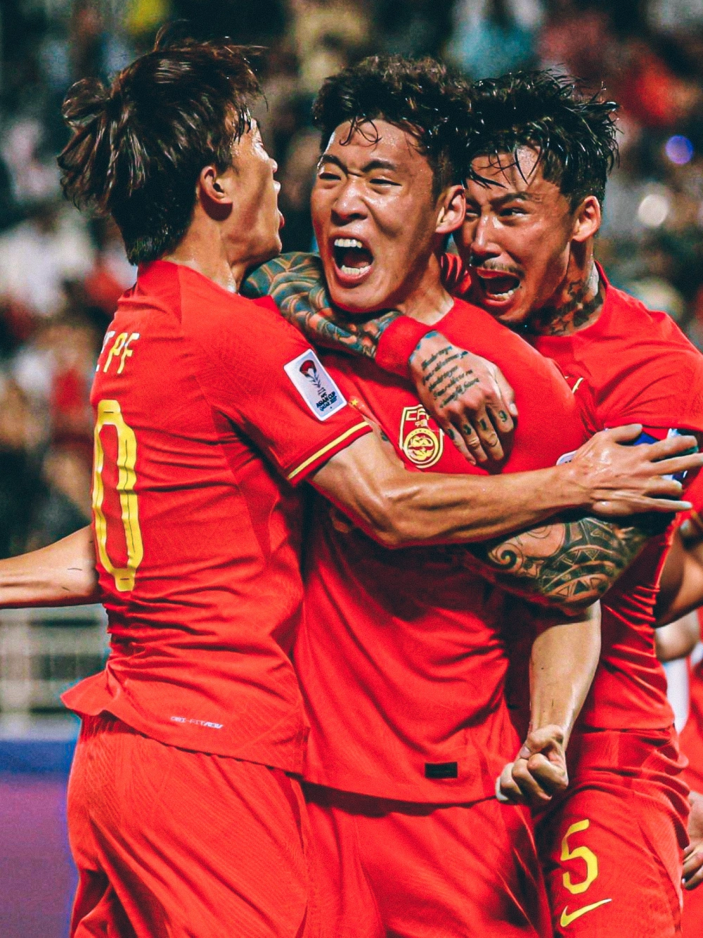 足坛风云再度涌现，球员技艺超群