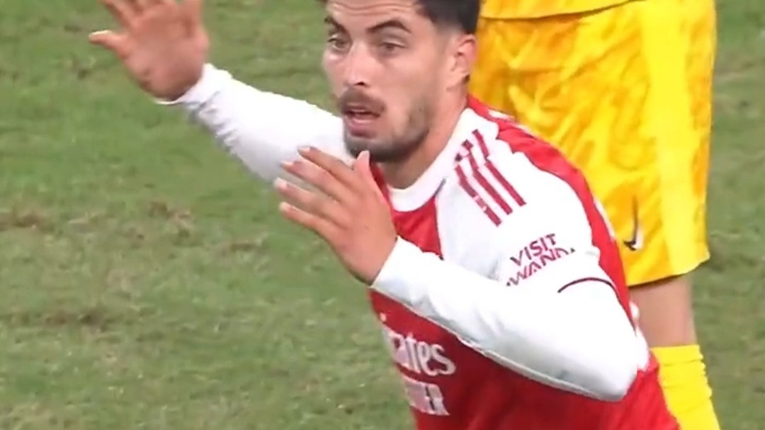 墨西哥城市德比激战胜负悬念，教练员解读比赛局势的简单介绍