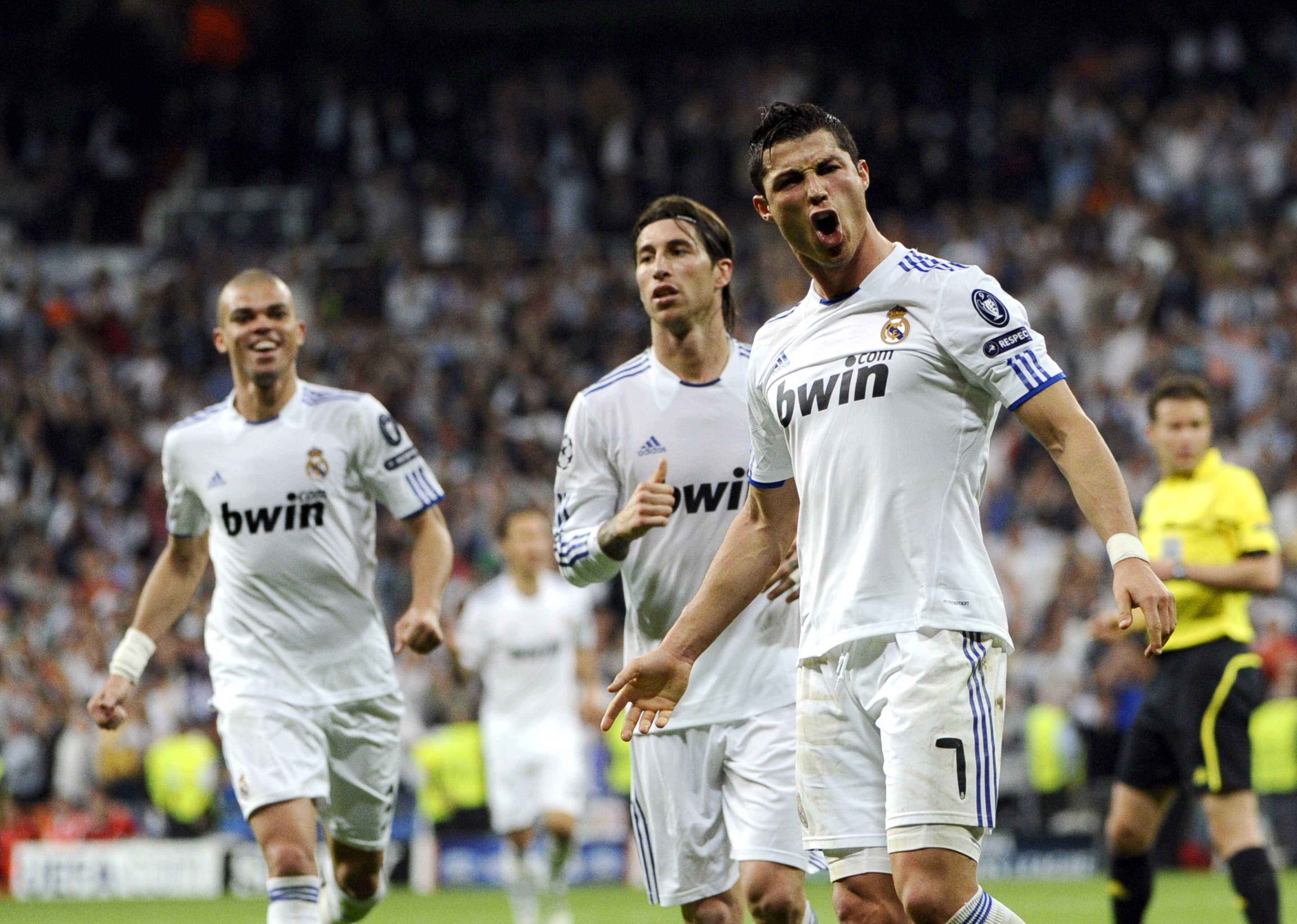 包含比利亚雷亚尔实现逆袭，全队士气高昂的词条