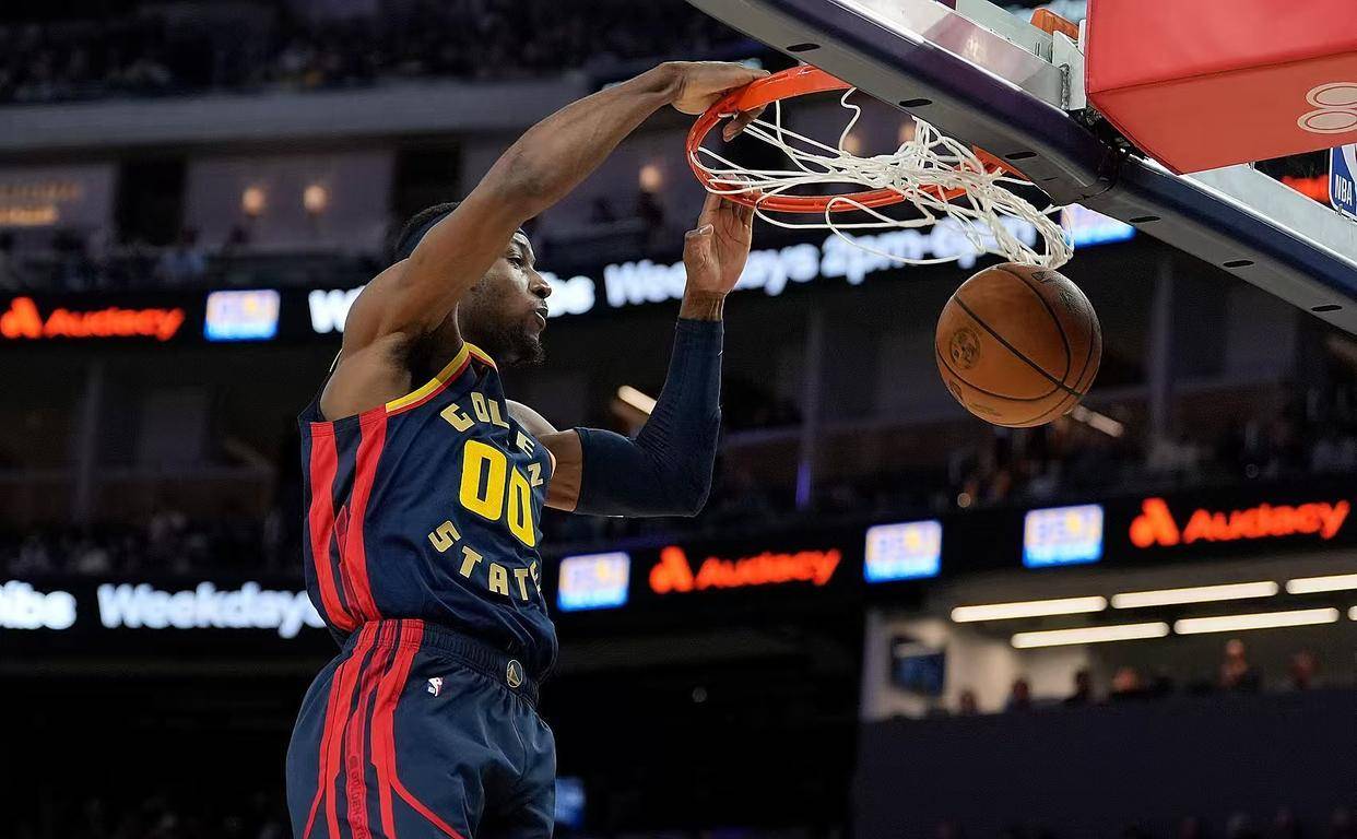 尼克轻取骑士,第一赛季迎来前NBA胜利 尼克轻取骑士,第一赛季迎来前NBA胜利